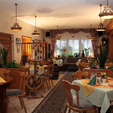 Familienhotel Zur Linde Panschwitz-Kuckau Екстер'єр фото