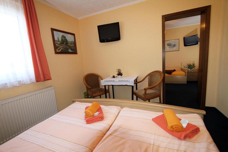 Familienhotel Zur Linde Panschwitz-Kuckau Номер фото